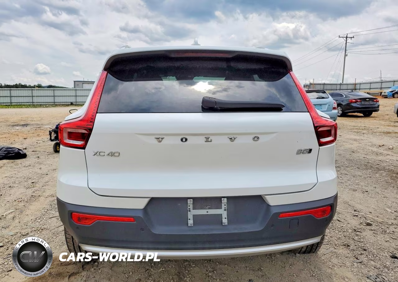 2025 Volvo Xc40 Core VIN:YV4L12UJ7S2543813 - 6