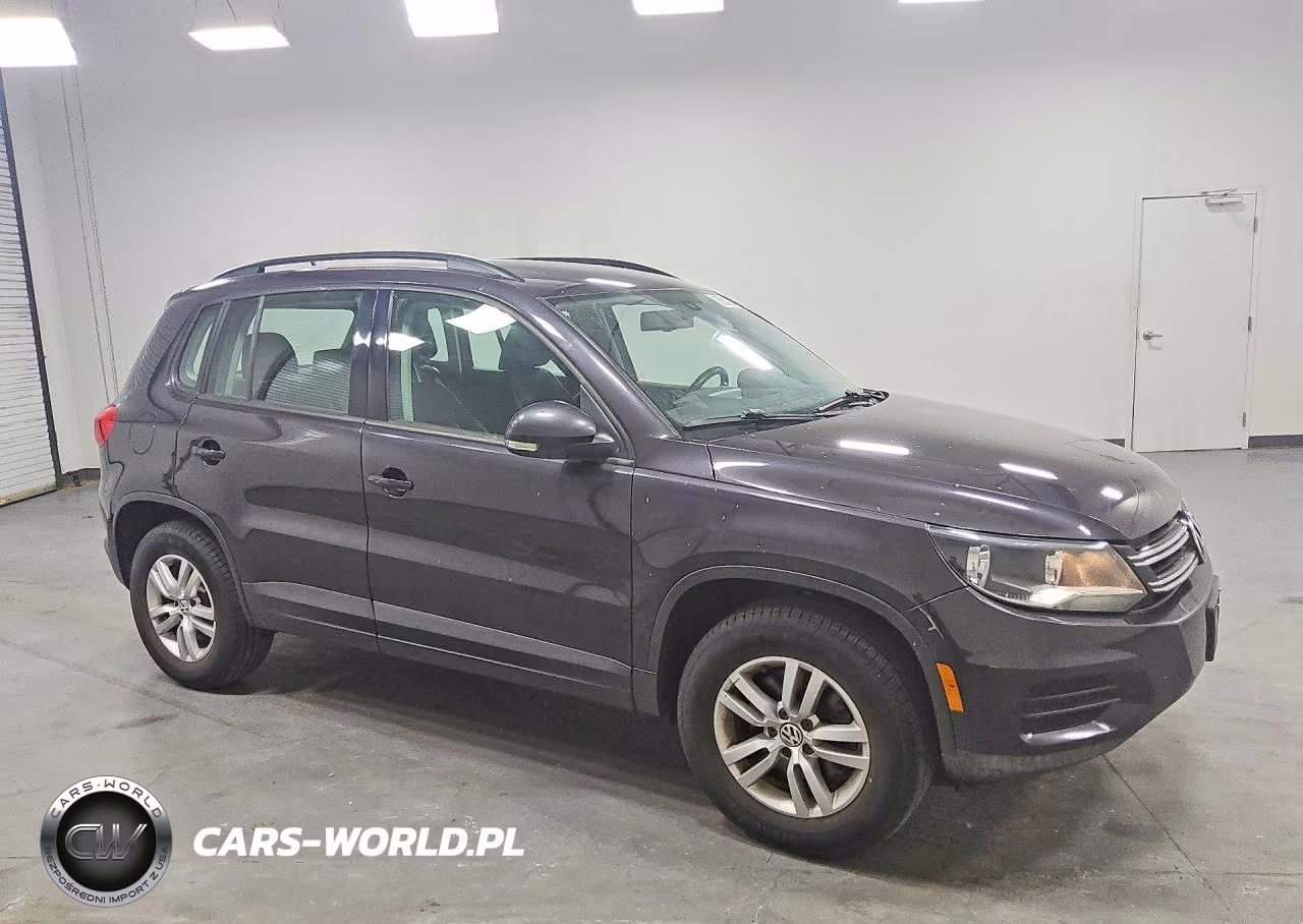 2016 Volkswagen Tiguan S VIN:WVGAV7AX0GW546343 - 4