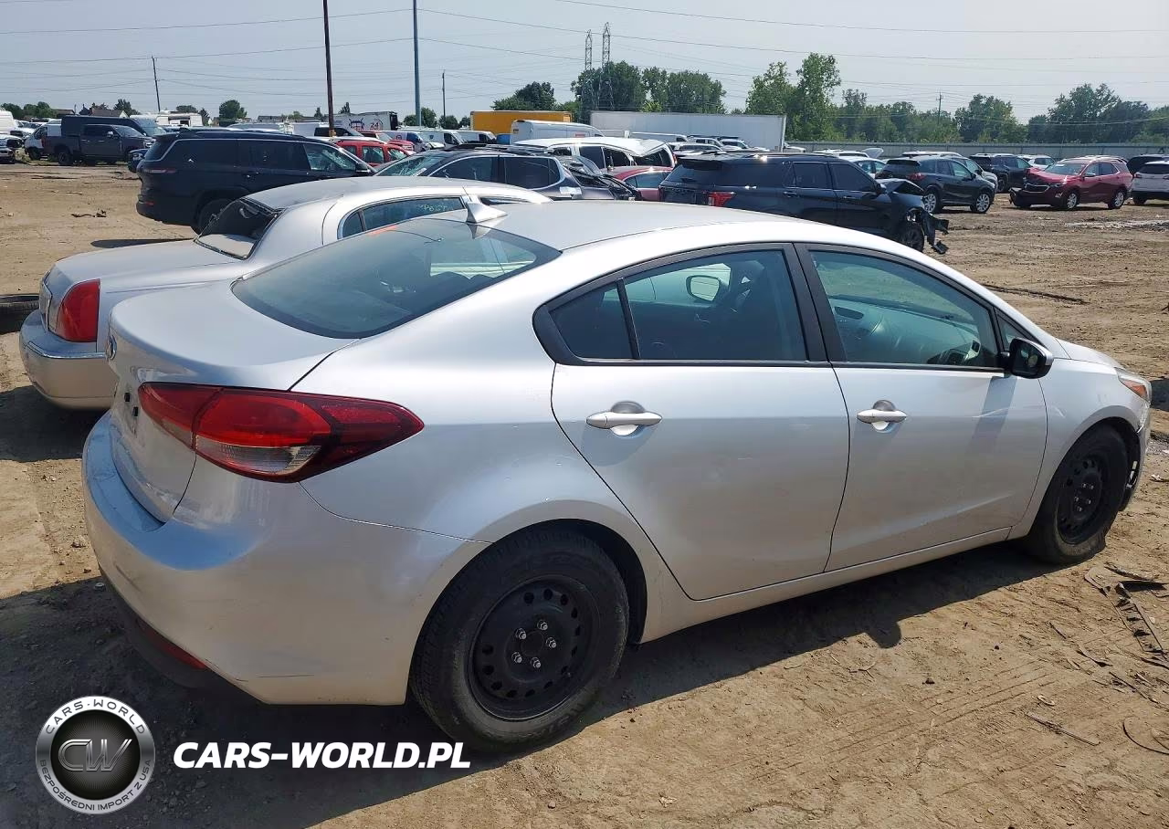 2017 Kia Forte Lx VIN:3KPFK4A70HE027581 - 3