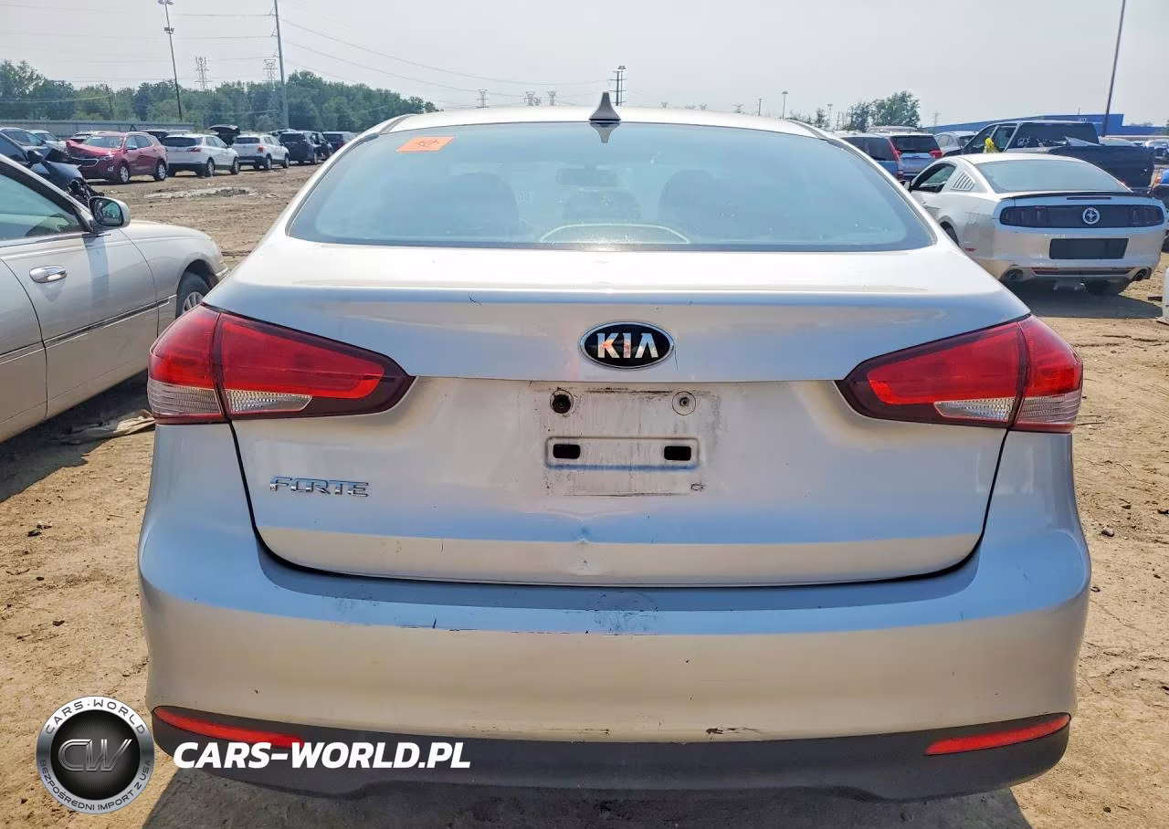 2017 Kia Forte Lx VIN:3KPFK4A70HE027581 - 6
