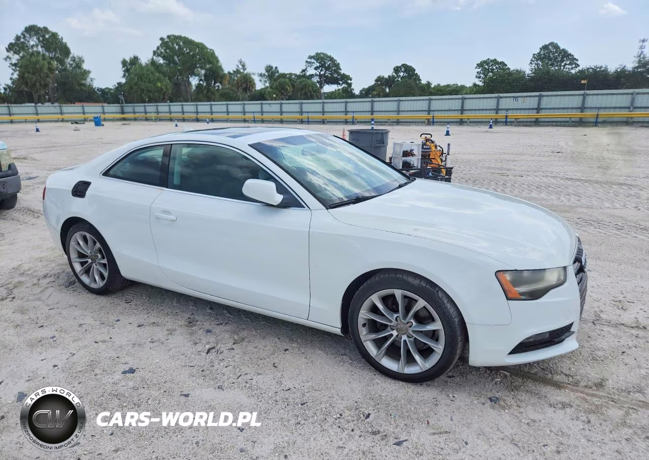 2014 Audi A5 Premium VIN:WAUCFAFR8EA045208 - 4