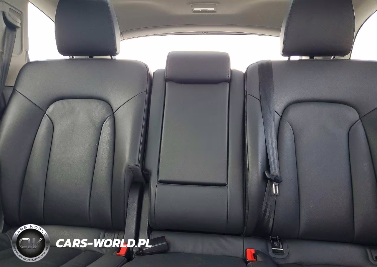 2015 Audi Q7 Premium Plus VIN:WA1LGAFE4FD017395 - 10