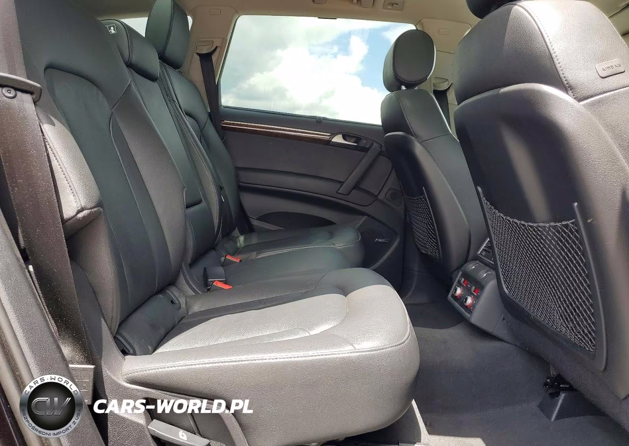 2015 Audi Q7 Premium Plus VIN:WA1LGAFE4FD017395 - 11