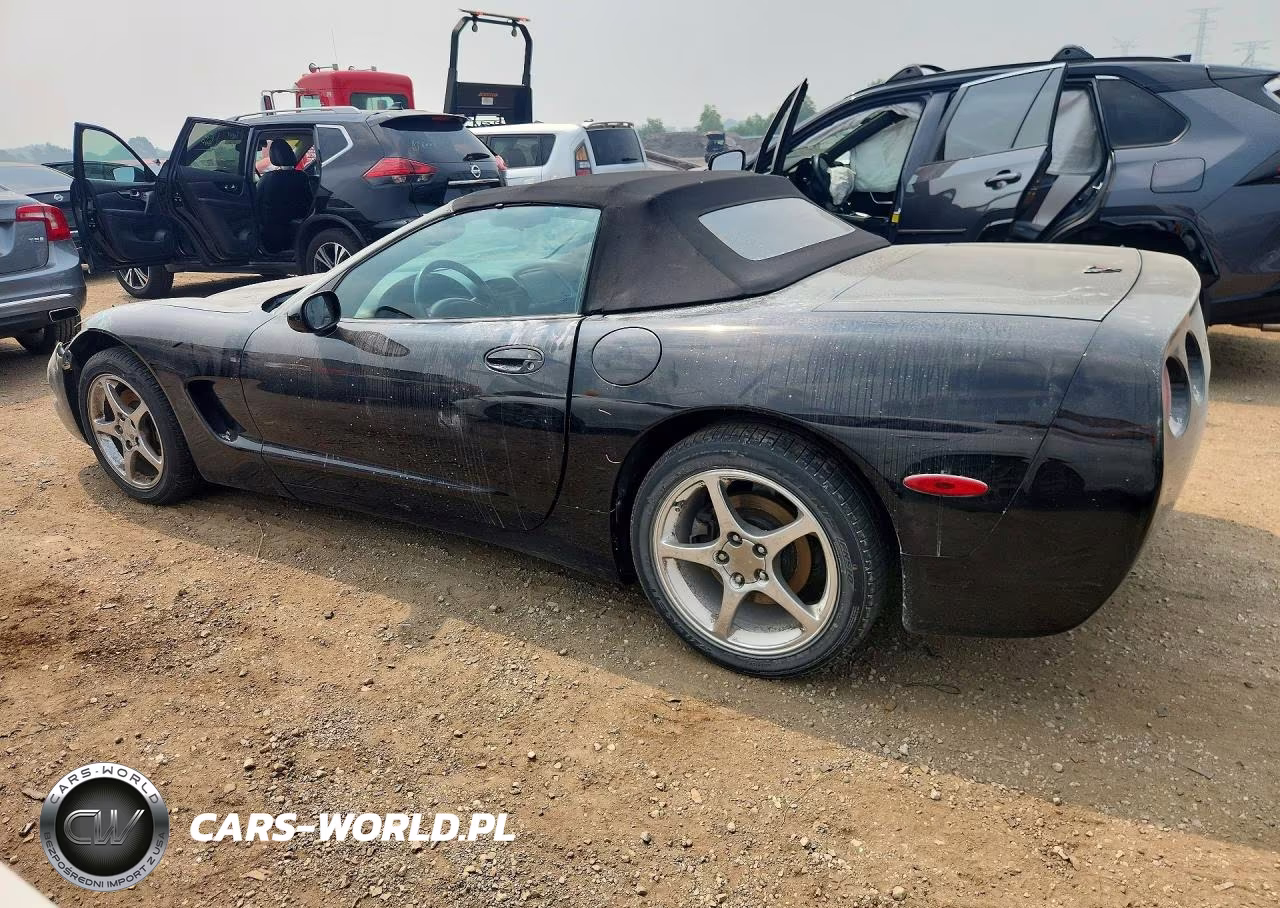 2000 Chevrolet Corvette VIN:1G1YY32G9Y5130888 - 2