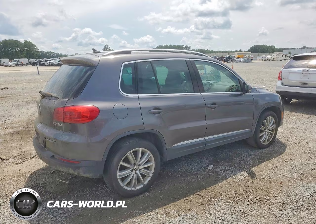 2012 Volkswagen Tiguan S VIN:WVGAV7AX0CW003956 - 3