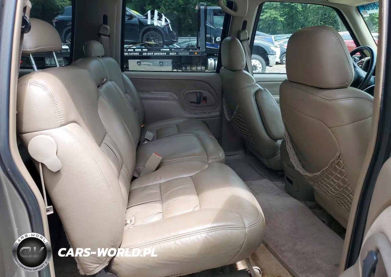 1999 Chevrolet Suburban C1500 VIN:3GNEC16RXXG135718 - 11