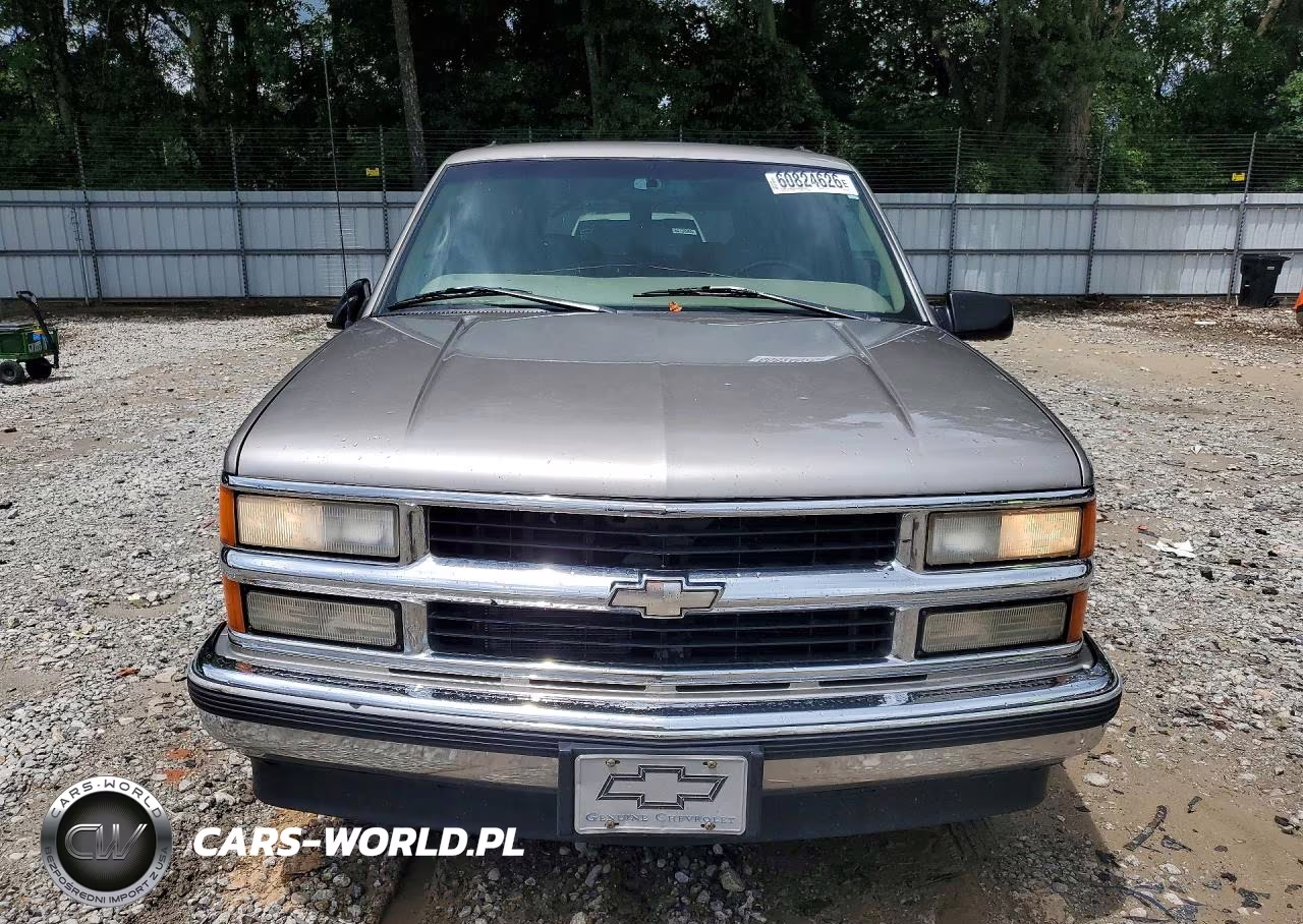 1999 Chevrolet Suburban C1500 VIN:3GNEC16RXXG135718 - 5