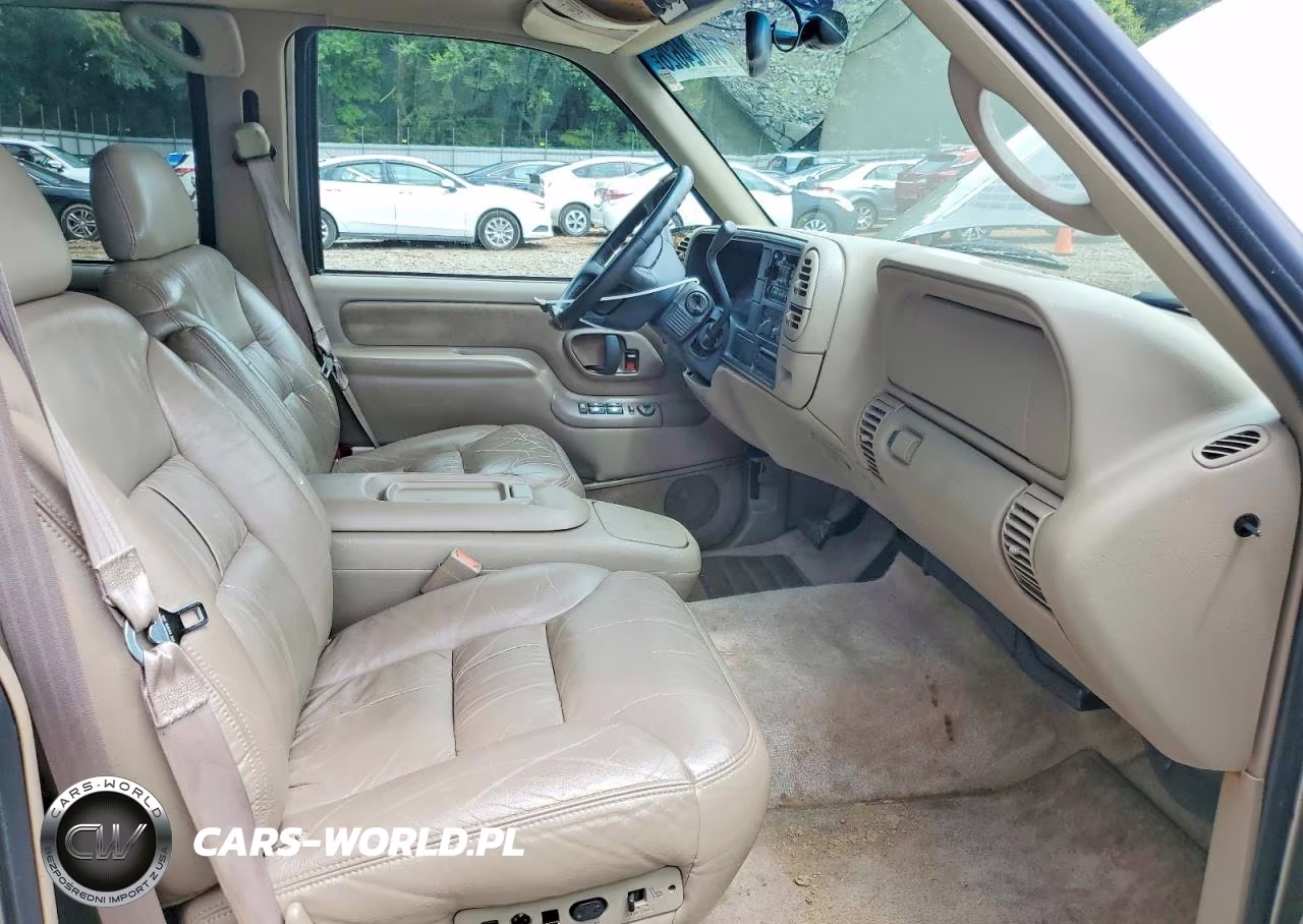 1999 Chevrolet Suburban C1500 VIN:3GNEC16RXXG135718 - 7