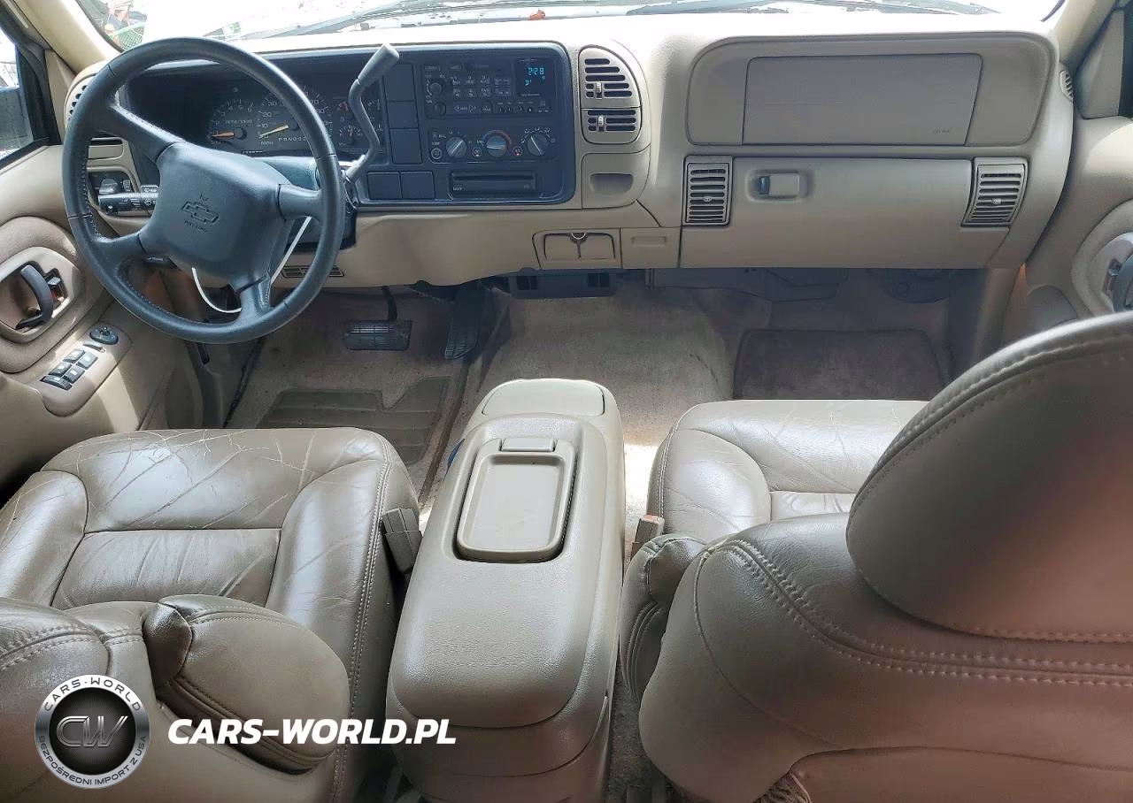 1999 Chevrolet Suburban C1500 VIN:3GNEC16RXXG135718 - 8