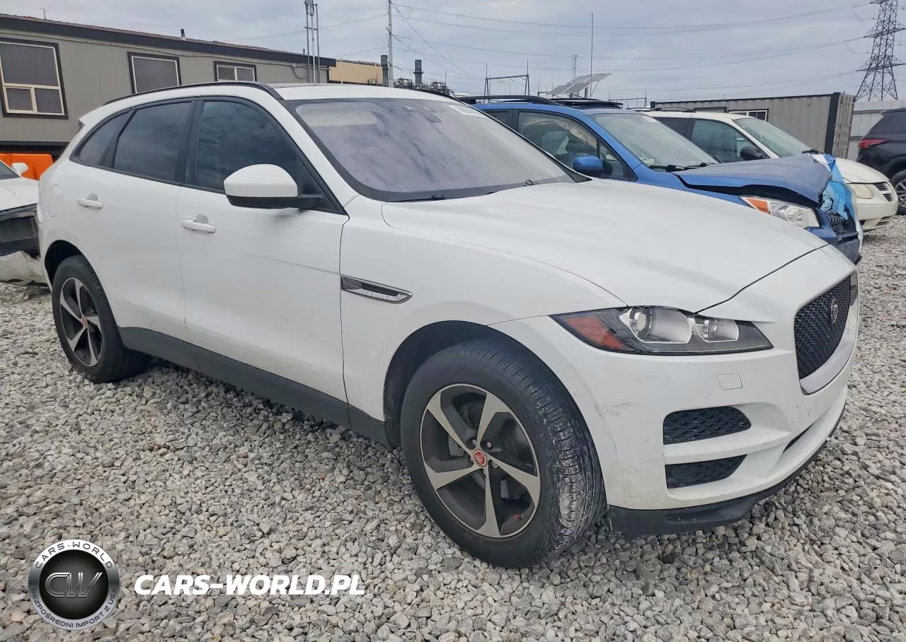 2017 Jaguar F-Pace Premium VIN:SADCJ2BN5HA494770 - 4