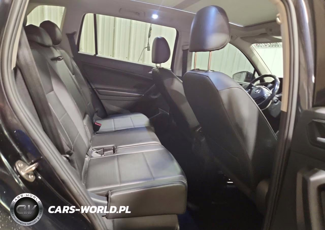 2018 Volkswagen Tiguan Se VIN:3VV2B7AX2JM050826 - 11