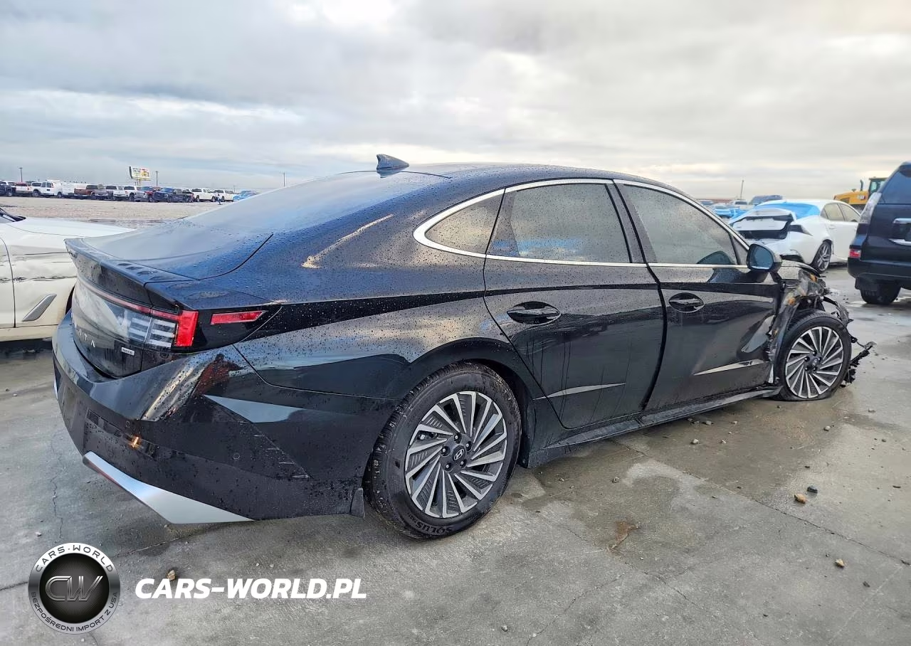 2026 Hyundai Sonata Hybrid Limited VIN:KMHL54JJ4TA155965 - 3