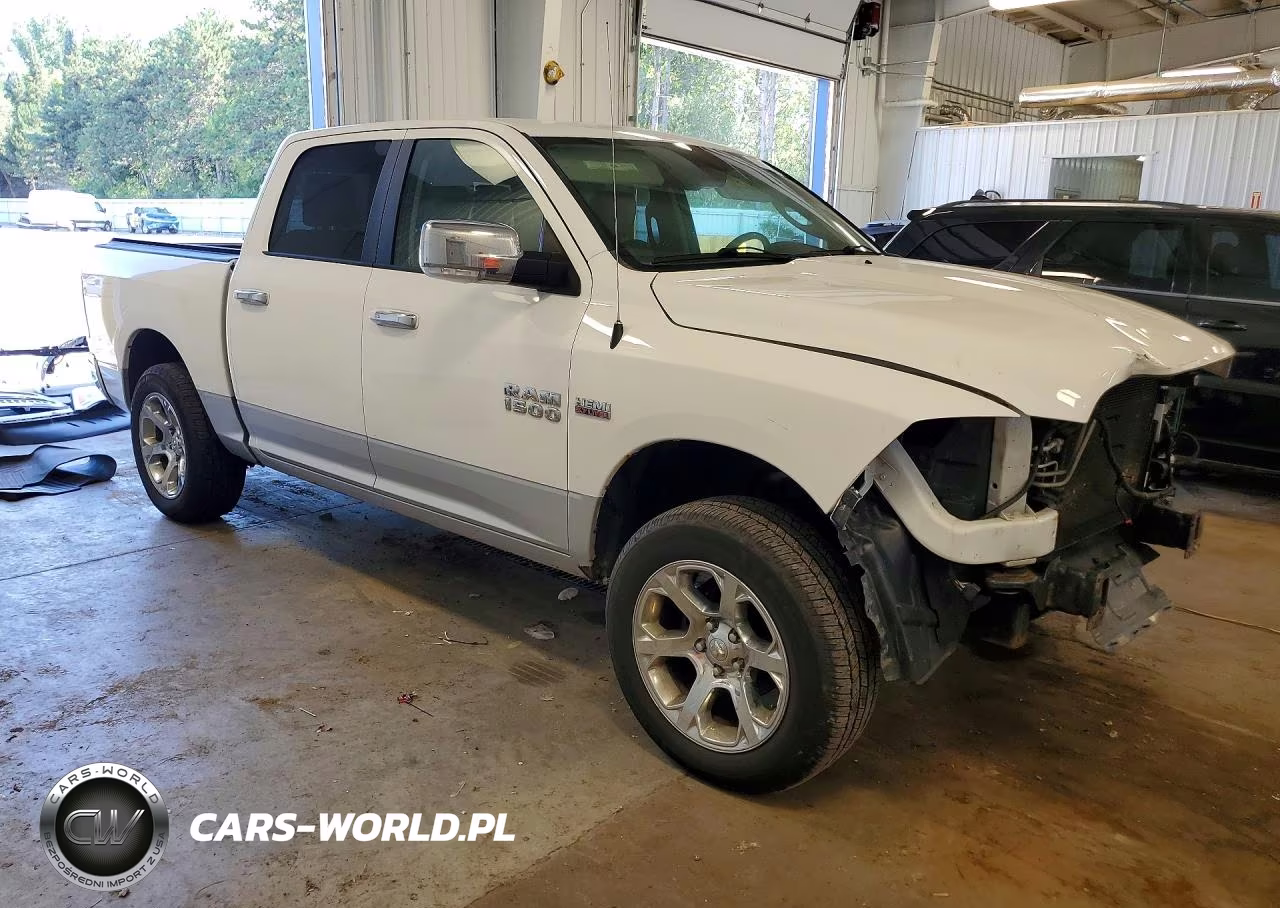 2017 Ram 1500 Laramie VIN:1C6RR7NT8HS692878 - 4