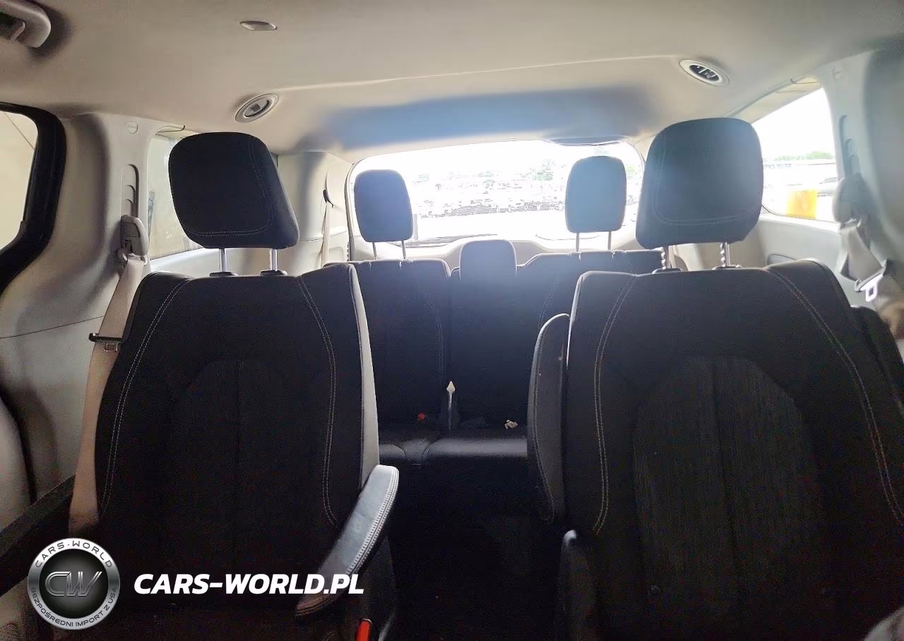 2020 Chrysler Voyager Lx VIN:2C4RC1CG8LR283190 - 10