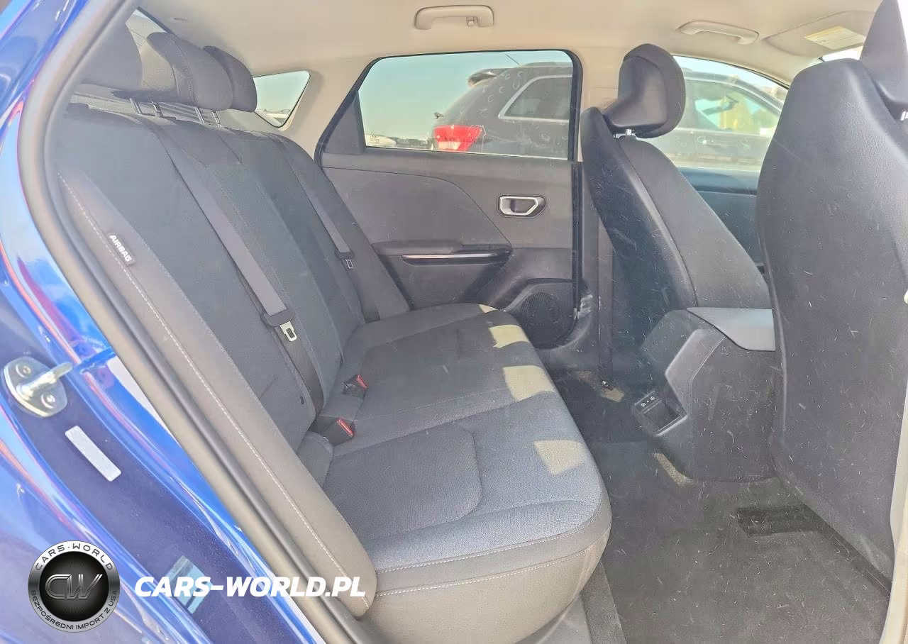 2025 Kia K4 Lxs VIN:3KPFT4DE1SE239890 - 10