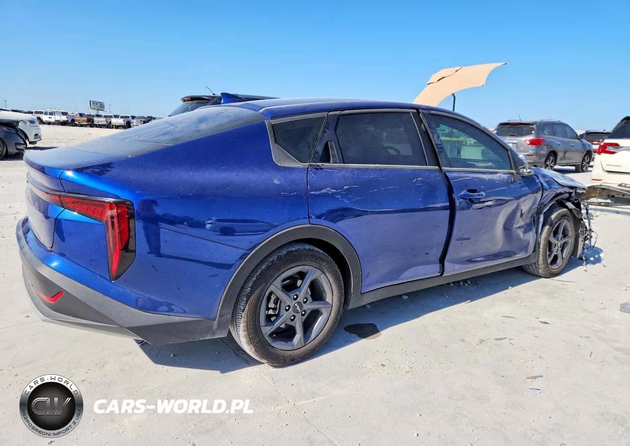 2025 Kia K4 Lxs VIN:3KPFT4DE1SE239890 - 3