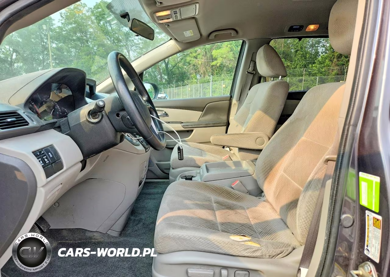 2016 Honda Odyssey Se VIN:5FNRL5H36GB078448 - 7