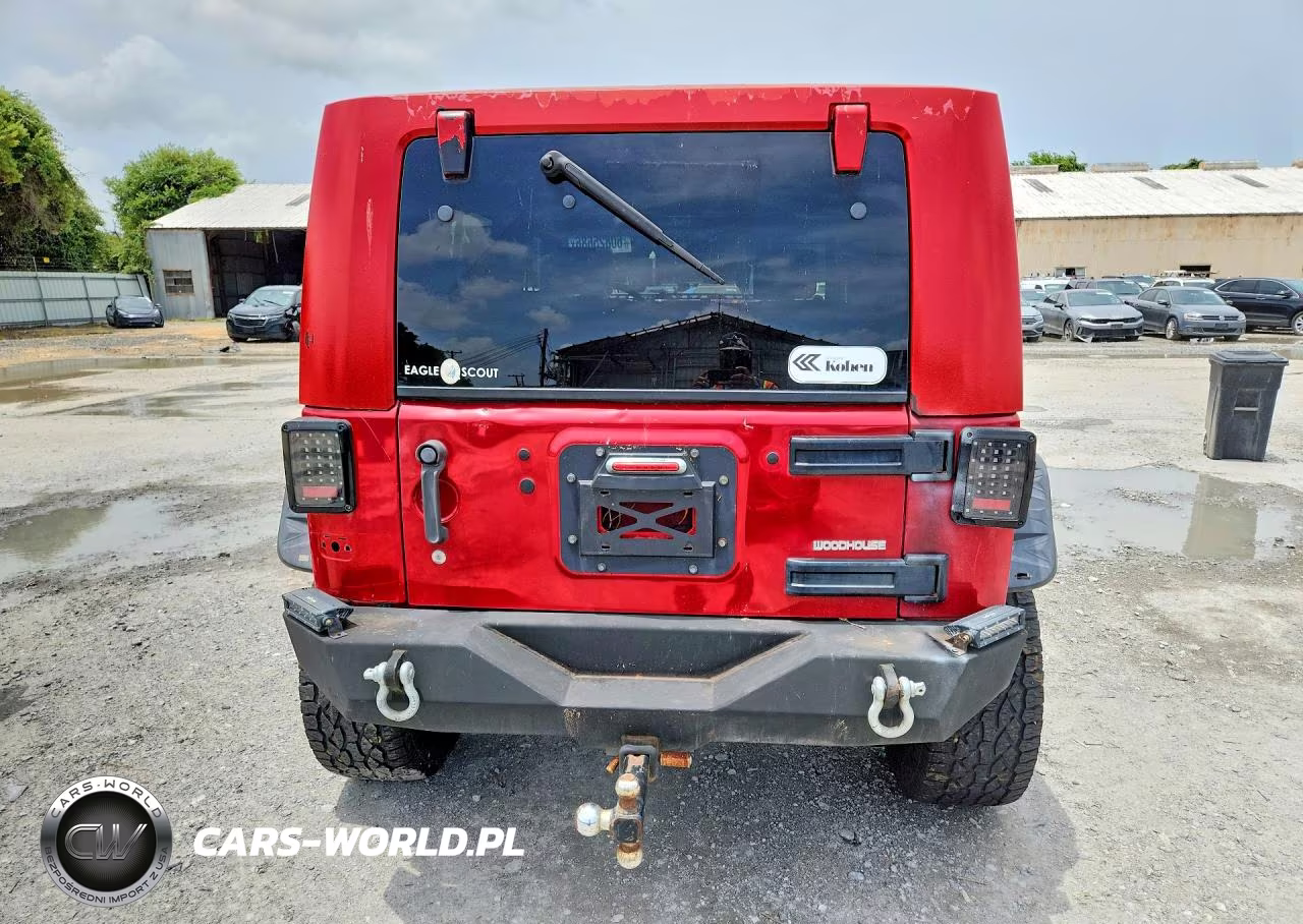 2010 Jeep Wrangler Unlimited Sport VIN:1J4BA3H10AL123991 - 6