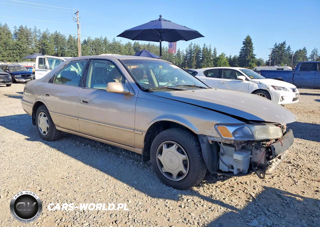 1999 Toyota Camry Ce VIN:4T1BG22K1XU573017 - 4