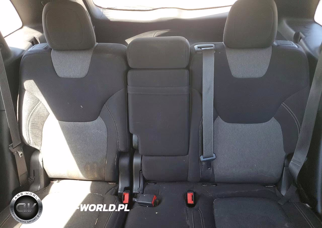 2014 Jeep Cherokee Sport VIN:1C4PJLAS4EW244882 - 10