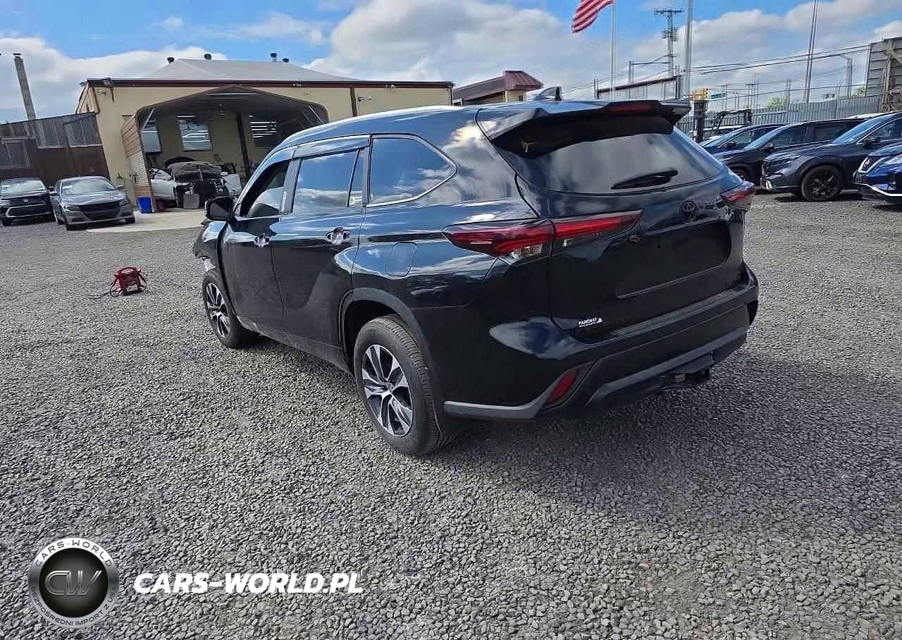 2025 Toyota Highlander Xle VIN:5TDKDRBH6SS590550 - 2