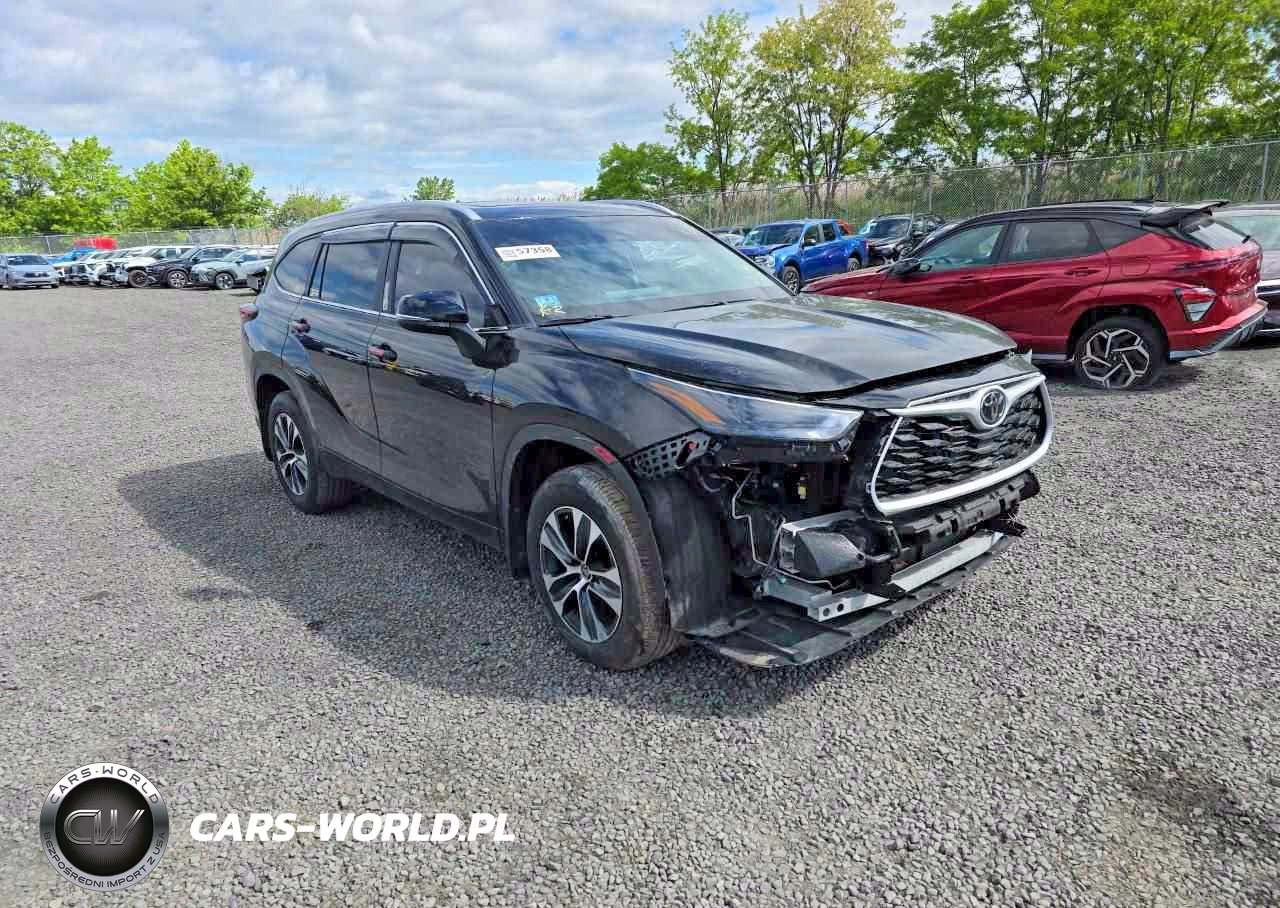 2025 Toyota Highlander Xle VIN:5TDKDRBH6SS590550 - 3
