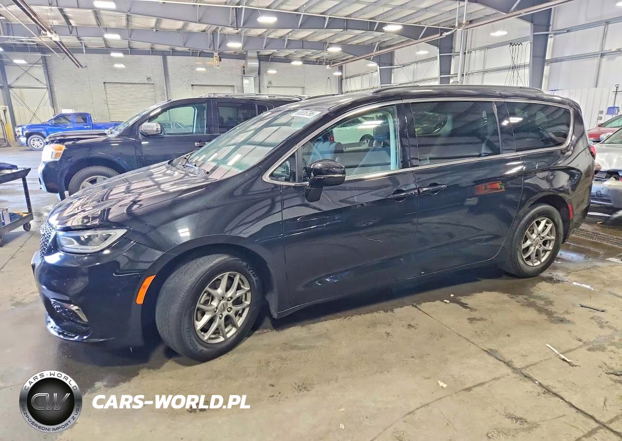2021 Chrysler Pacifica Touring