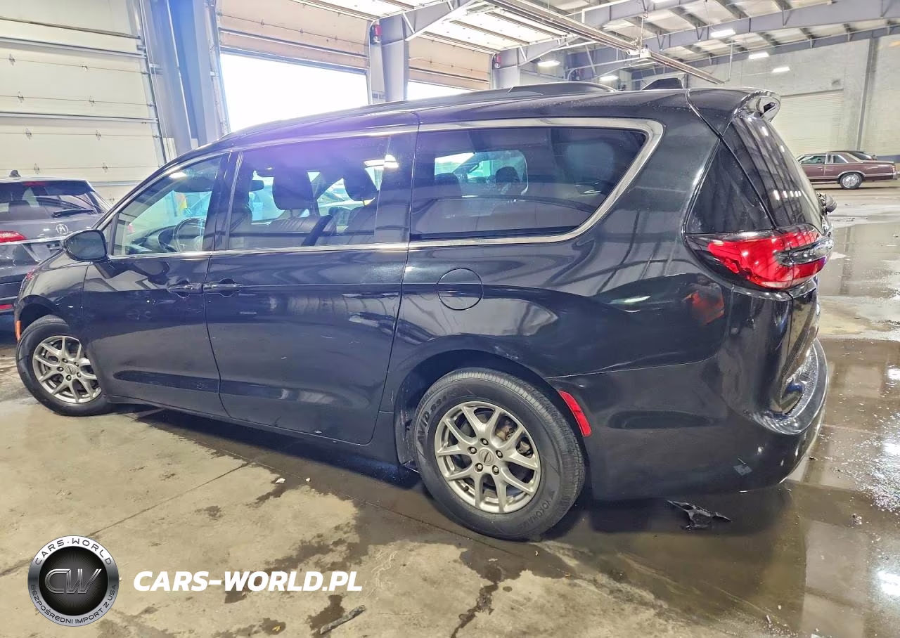 2021 Chrysler Pacifica Touring VIN:2C4RC1FG6MR598714 - 2