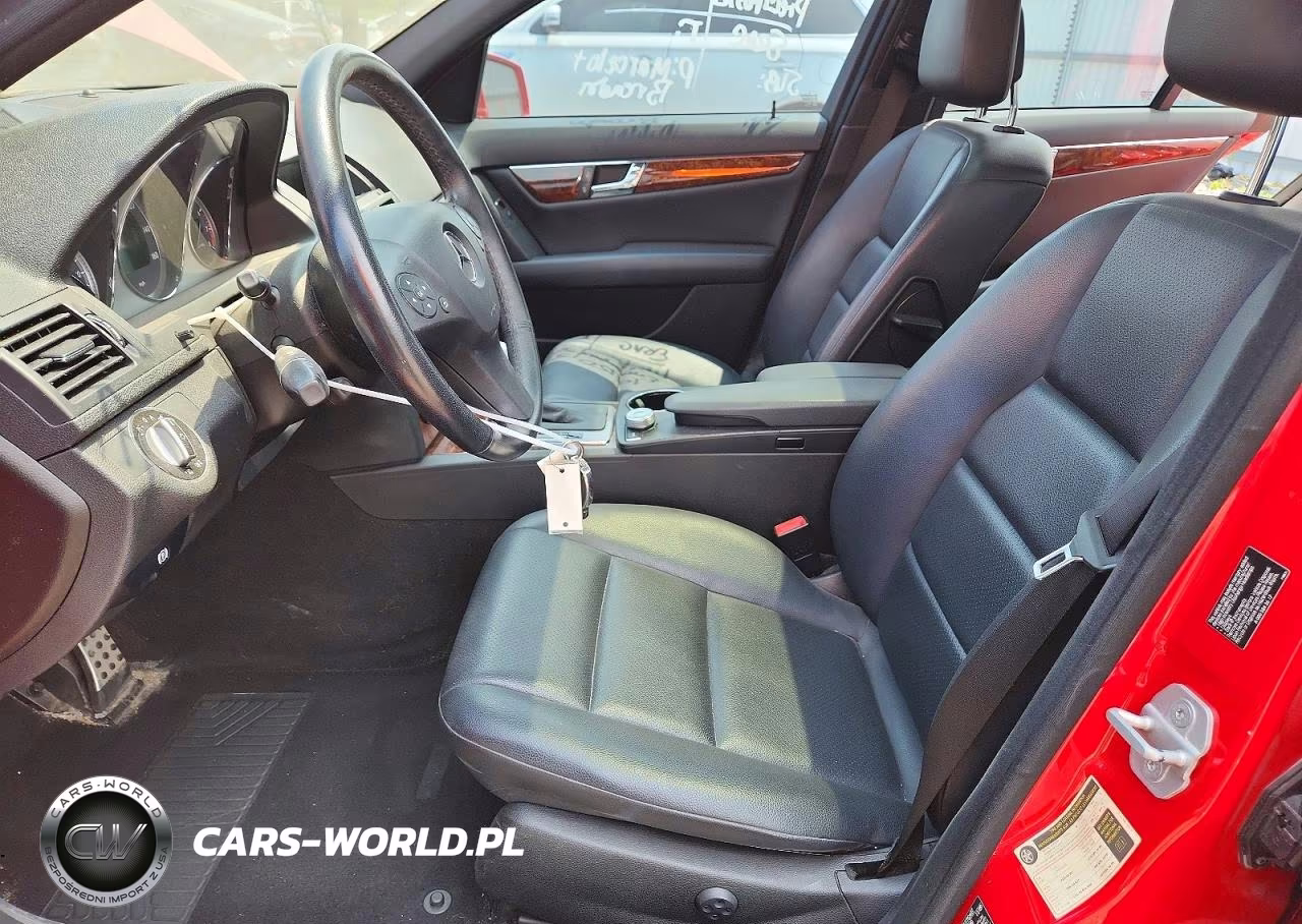 2010 Mercedes-Benz C 300 4Matic VIN:WDDGF8BB0AR103416 - 7