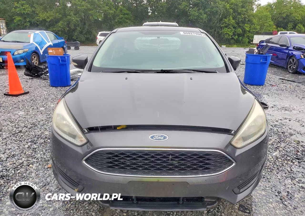 2016 Ford Focus Se VIN:1FADP3K23GL348242 - 5