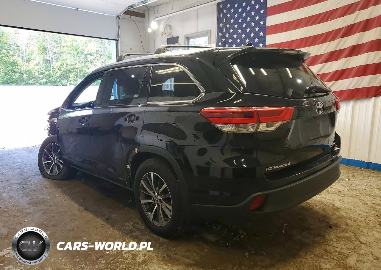 2019 Toyota Highlander Xle VIN:5TDJZRFH1KS616172 - 2