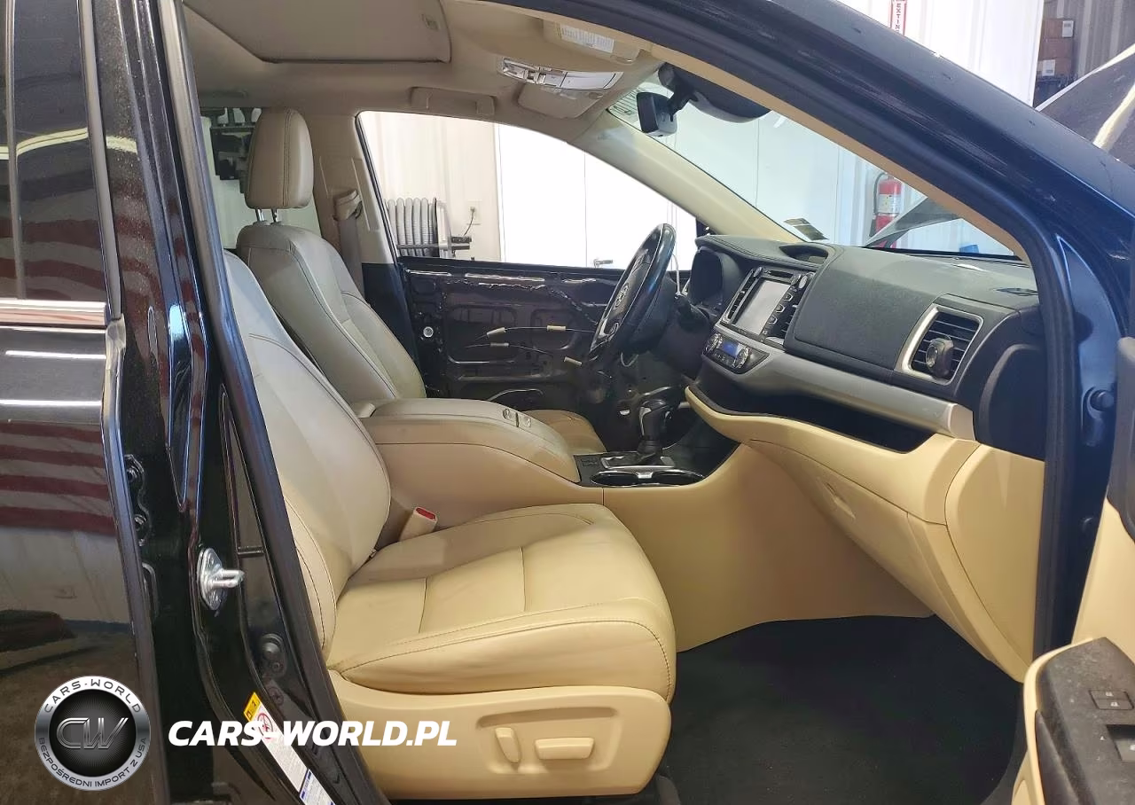 2019 Toyota Highlander Xle VIN:5TDJZRFH1KS616172 - 7
