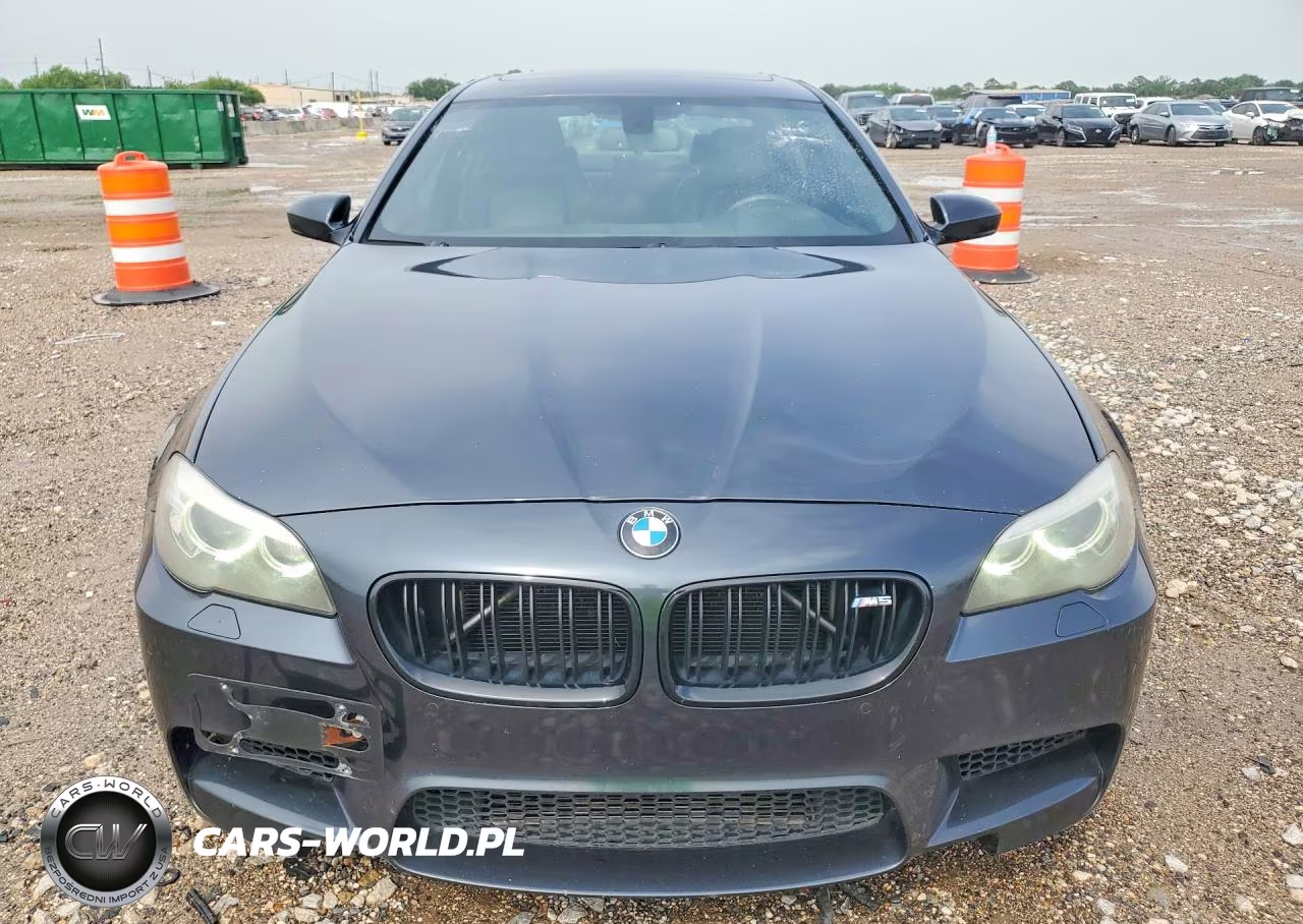 2016 BMW M5 VIN:WBSFV9C55GD595740 - 5