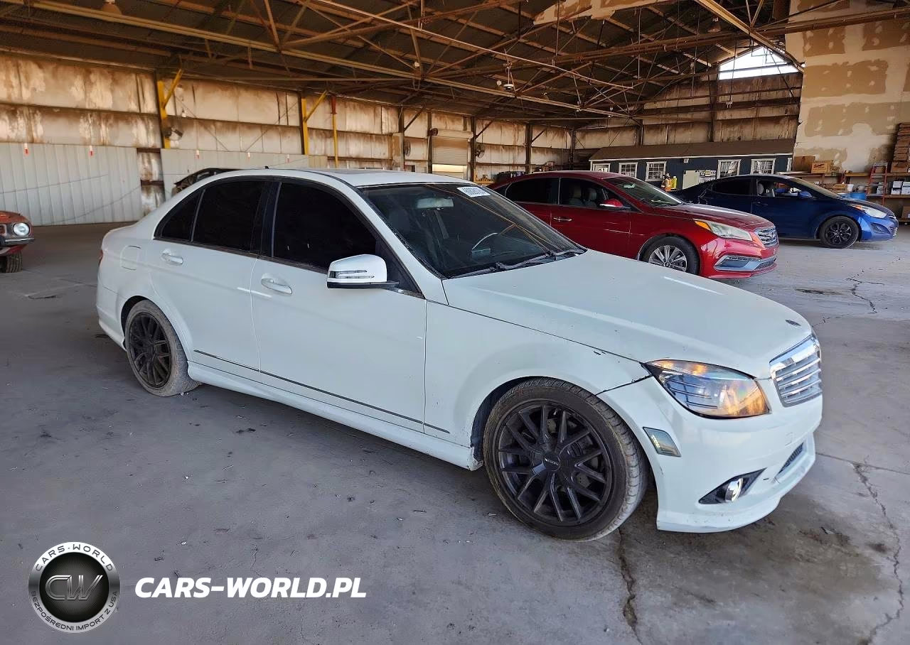 2011 Mercedes-Benz C 300 VIN:WDDGF5EB7BA518128 - 4
