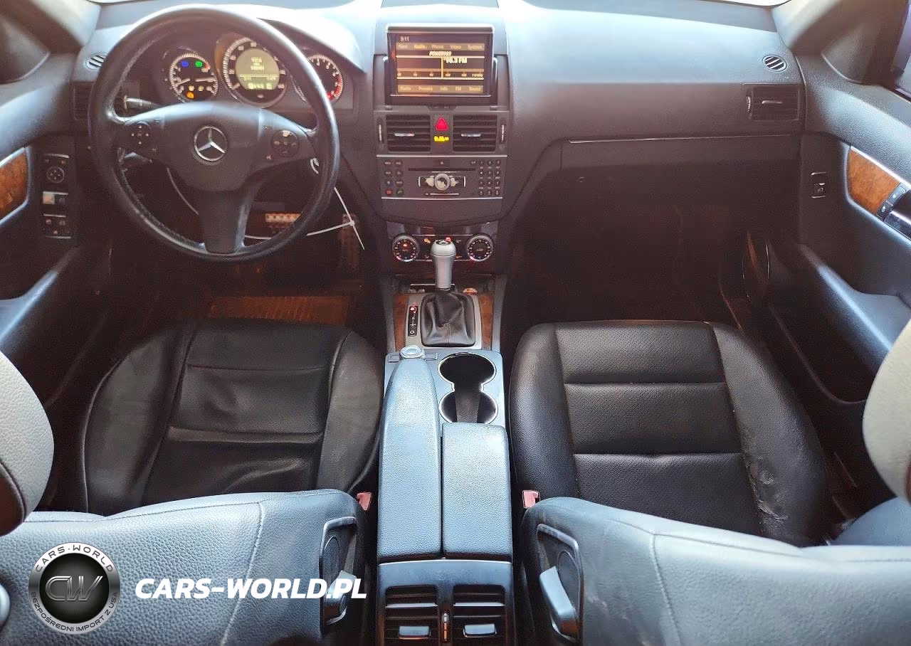 2011 Mercedes-Benz C 300 VIN:WDDGF5EB7BA518128 - 8