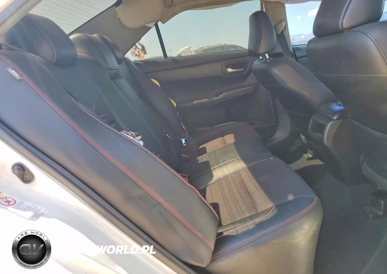 2016 Toyota Camry Se VIN:4T1BF1FK5GU260267 - 10