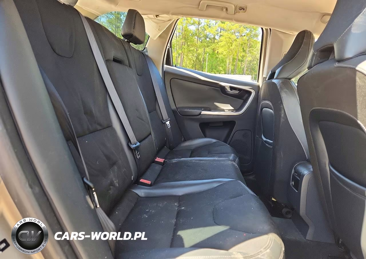 2015 Volvo Xc60 T5 VIN:YV4612RJ2F2736804 - 11