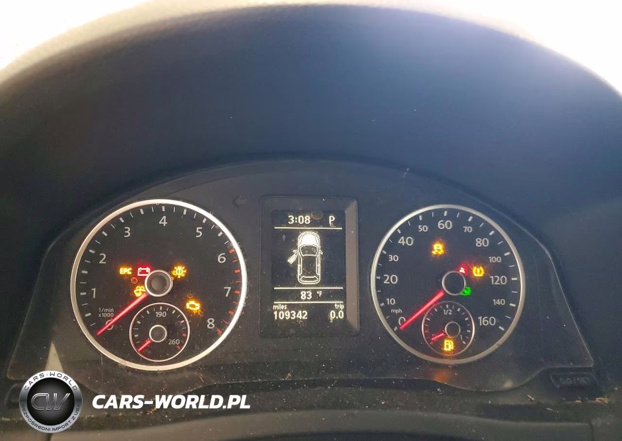 2012 Volkswagen Tiguan S VIN:WVGBV7AXXCW542699 - 9