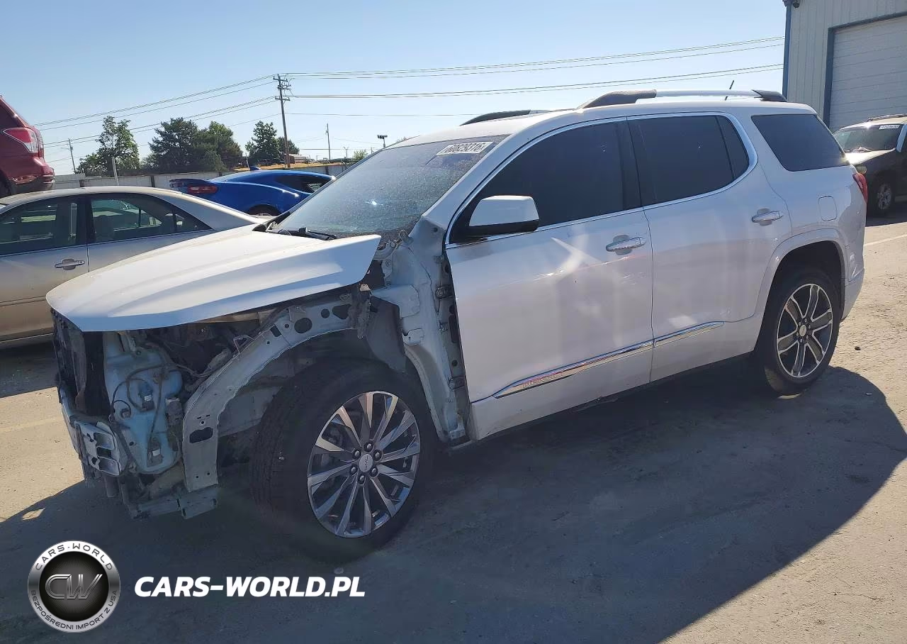 2017 GMC Acadia Denali – zdjęcie 1 z 14