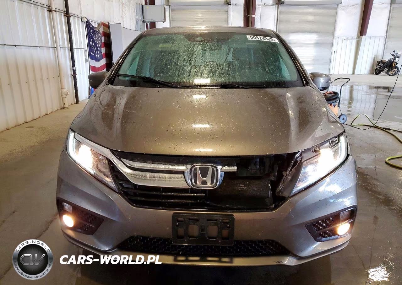 2018 Honda Odyssey Exl VIN:5FNRL6H79JB012458 - 5