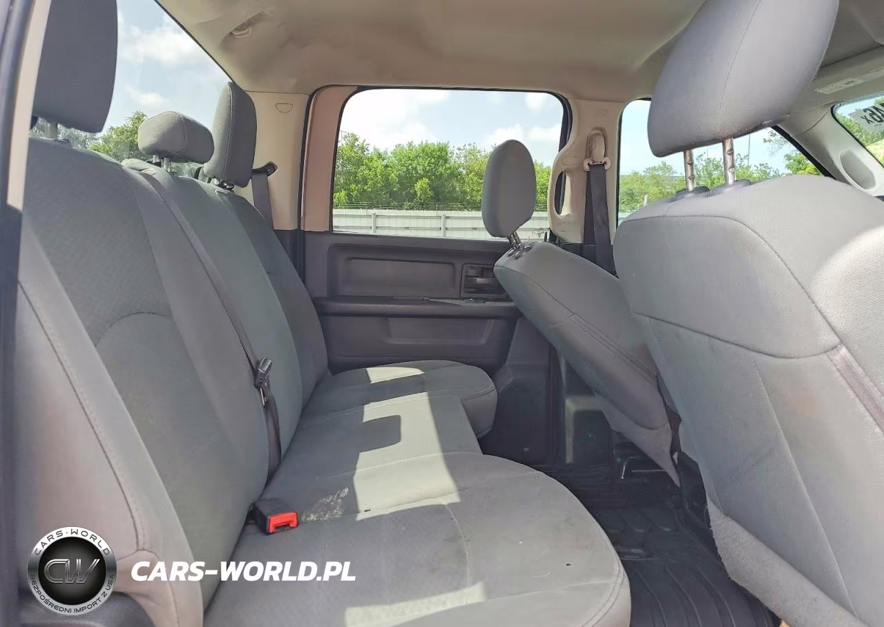 2018 Ram 2500 St VIN:3C6TR5HT0JG326156 - 10