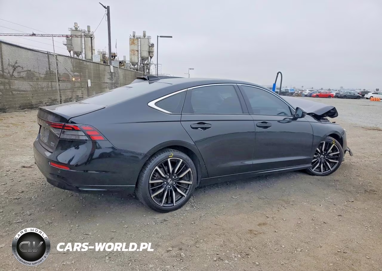 2023 Honda Accord Touring Hybrid VIN:1HGCY2F8XPA045144 - 3