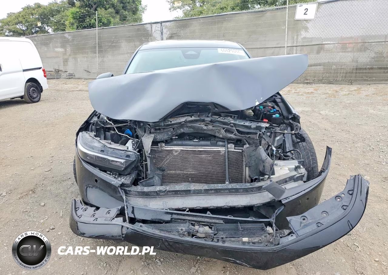 2023 Honda Accord Touring Hybrid VIN:1HGCY2F8XPA045144 - 5
