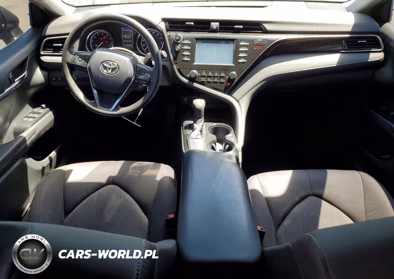 2019 Toyota Camry Le VIN:4T1B11HK4KU779251 - 8