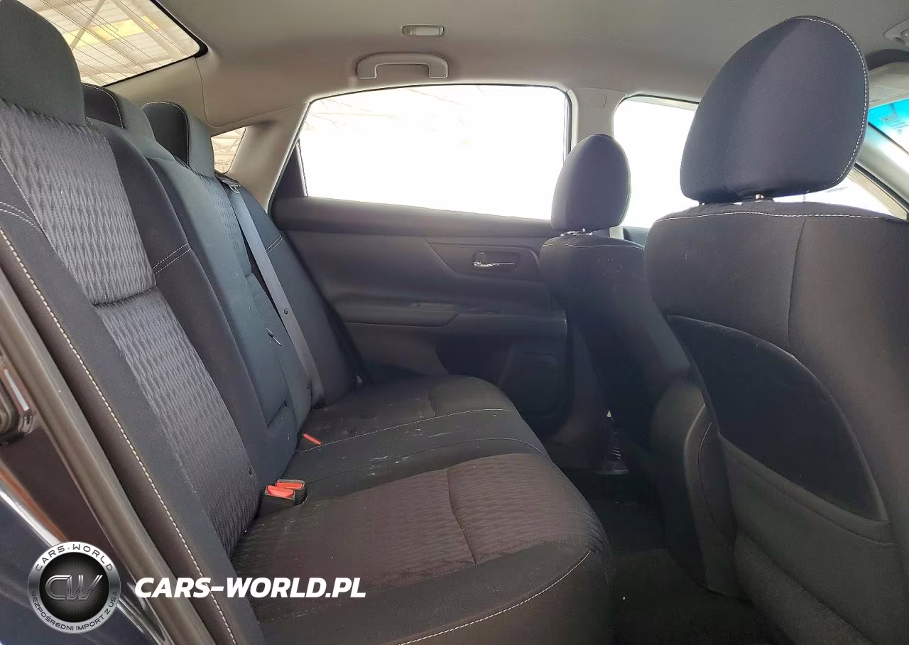 2018 Nissan Altima 2.5 S VIN:1N4AL3AP9JC104193 - 10