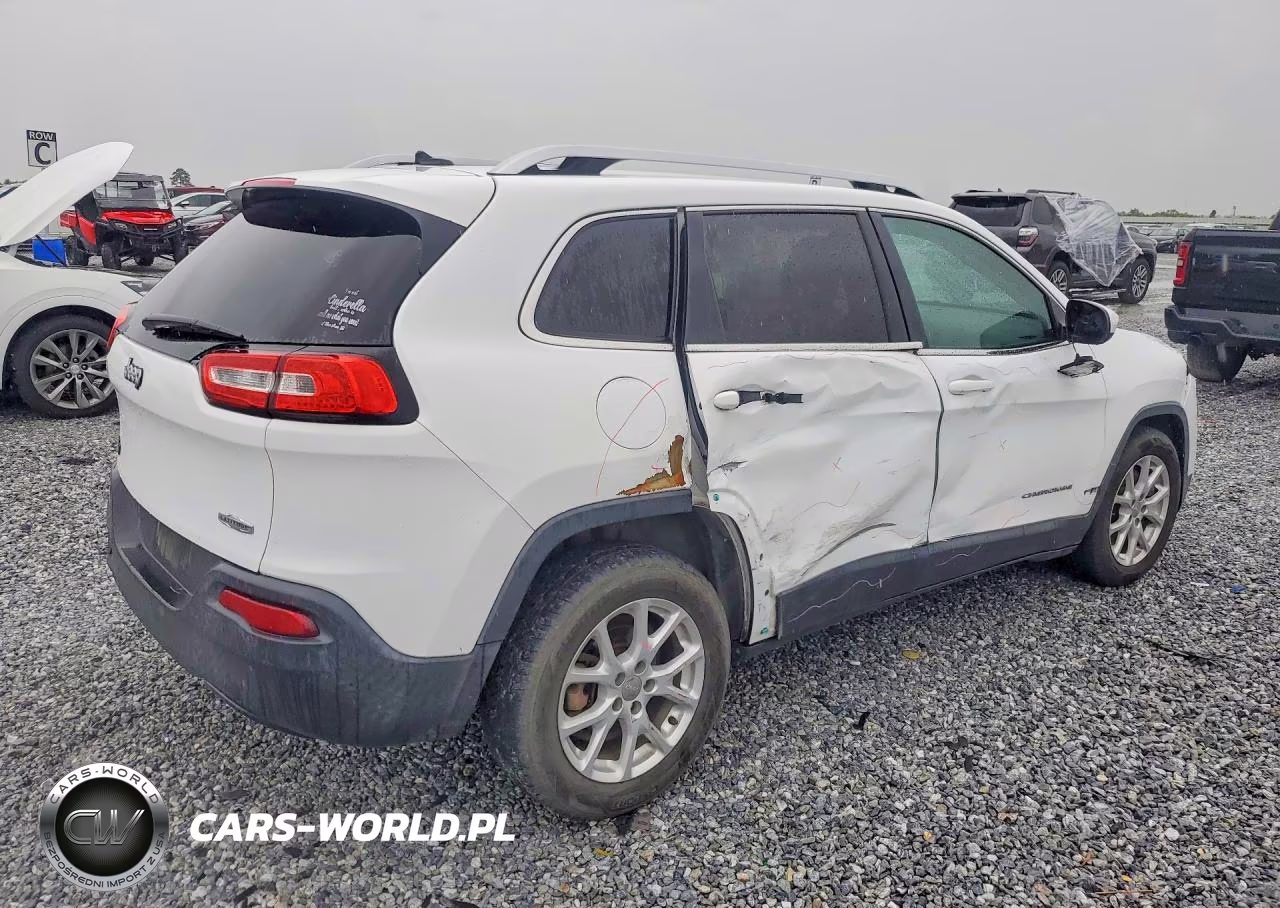 2014 Jeep Cherokee Latitude VIN:1C4PJLCB9EW101746 - 3