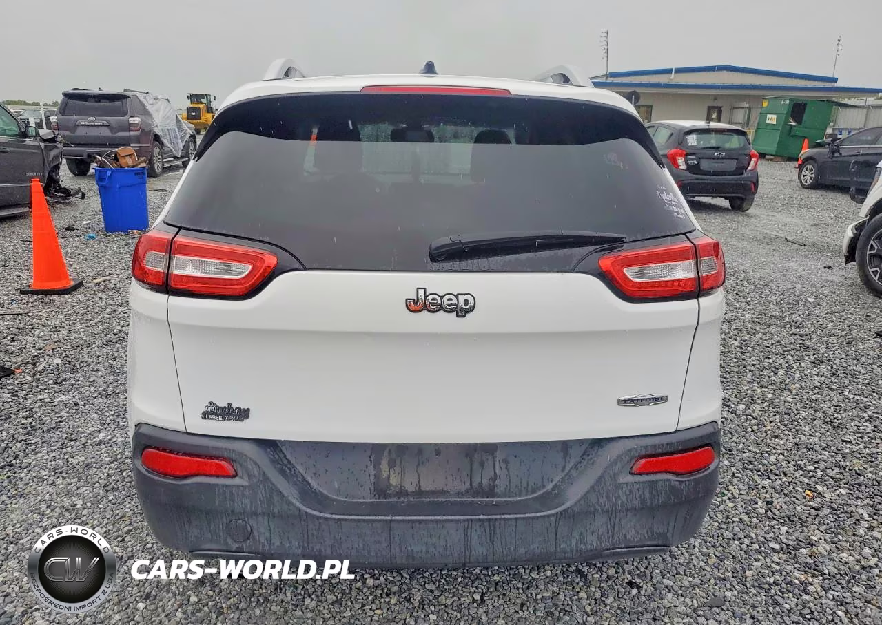 2014 Jeep Cherokee Latitude VIN:1C4PJLCB9EW101746 - 6