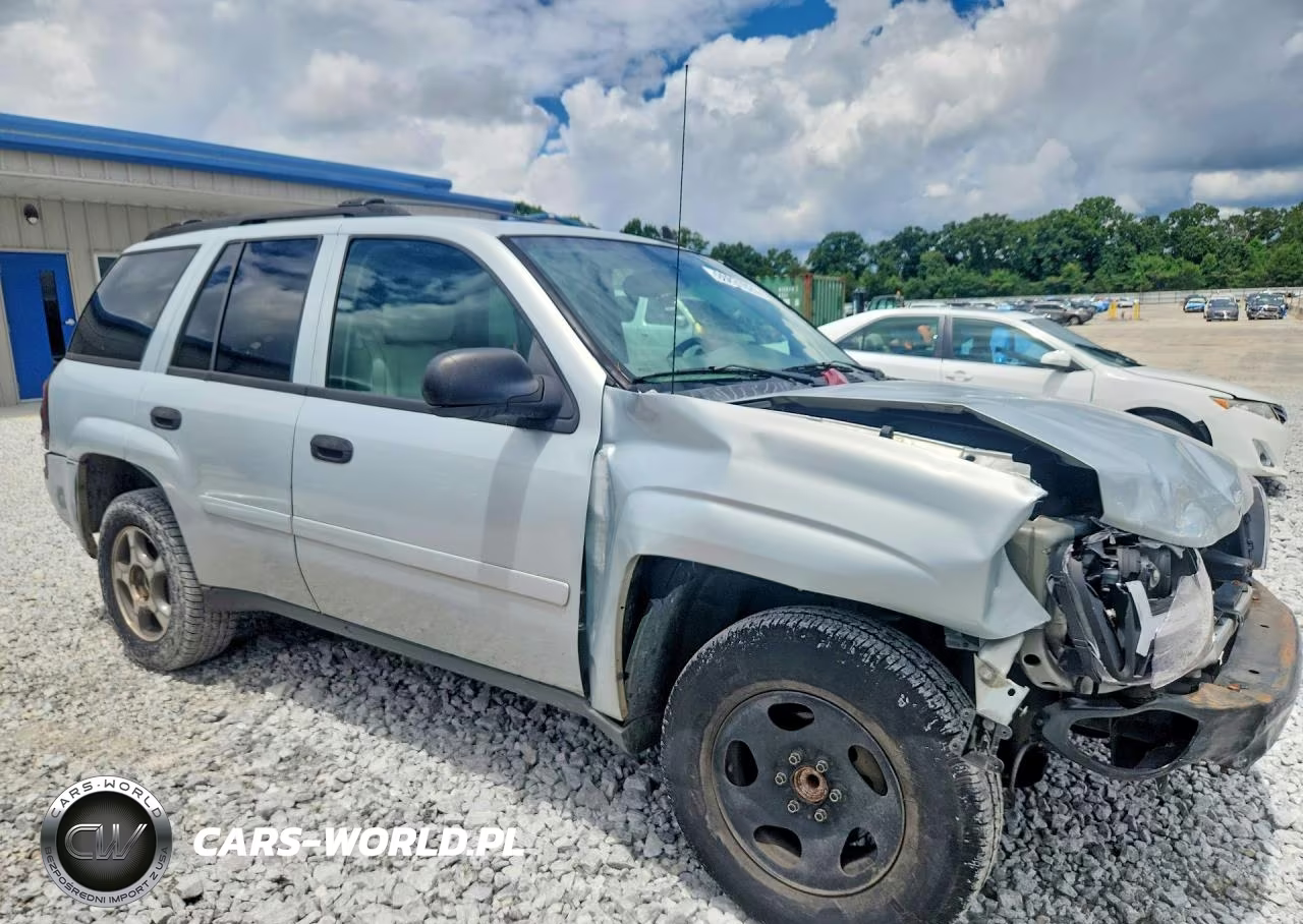 2007 Chevrolet Trailblazer Ls VIN:1GNDS13S372246951 - 4