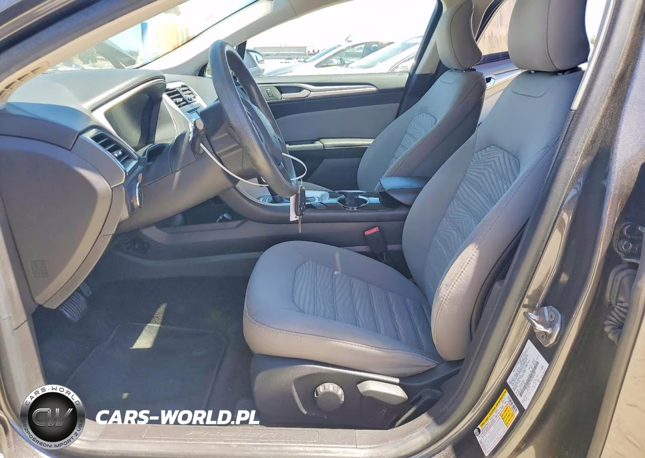 2016 Ford Fusion S VIN:3FA6P0G79GR306039 - 7