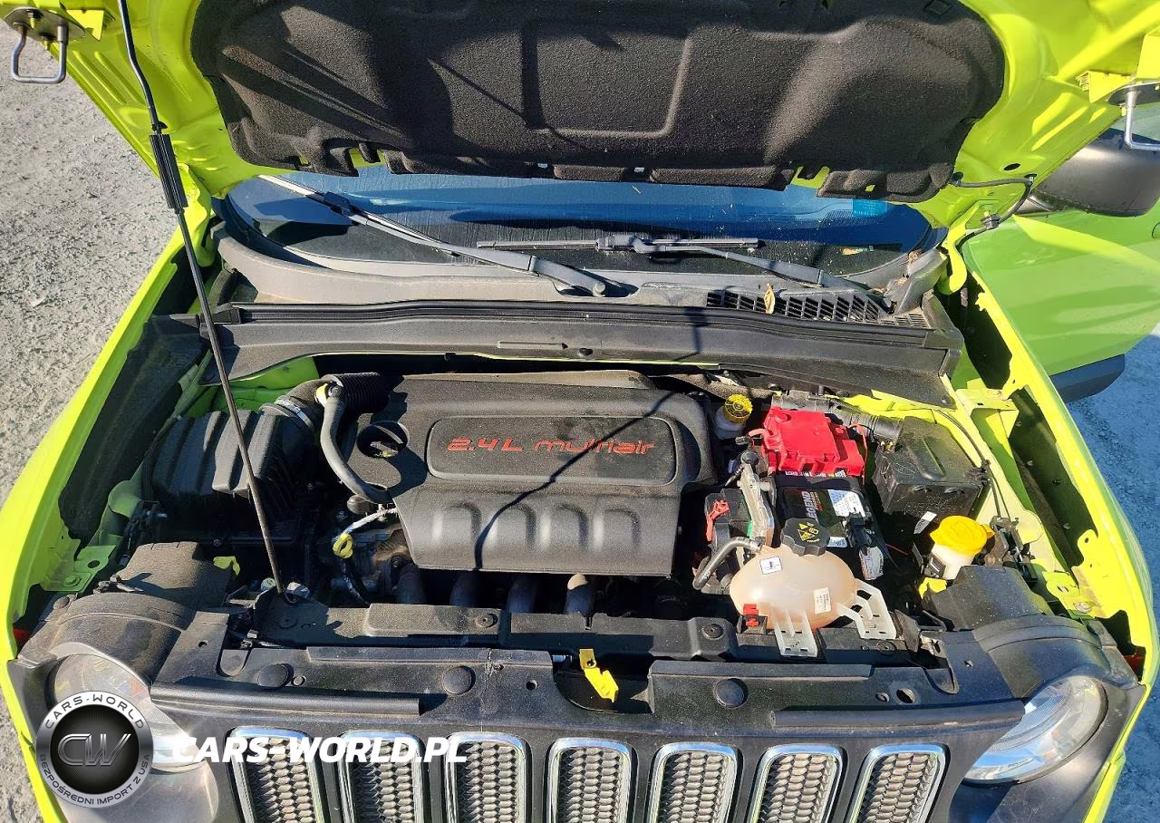2018 Jeep Renegade Sport VIN:ZACCJBABXJPH95110 - 11
